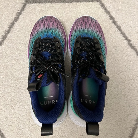 Under Armour Curry 10s - Picture 7 of 8